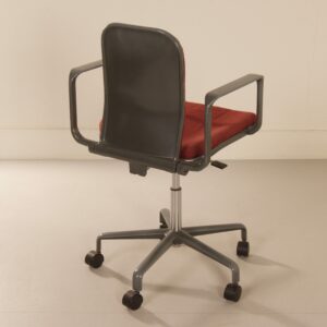 Supporto office chair by Frederick Scott for Hille international, 1970s
