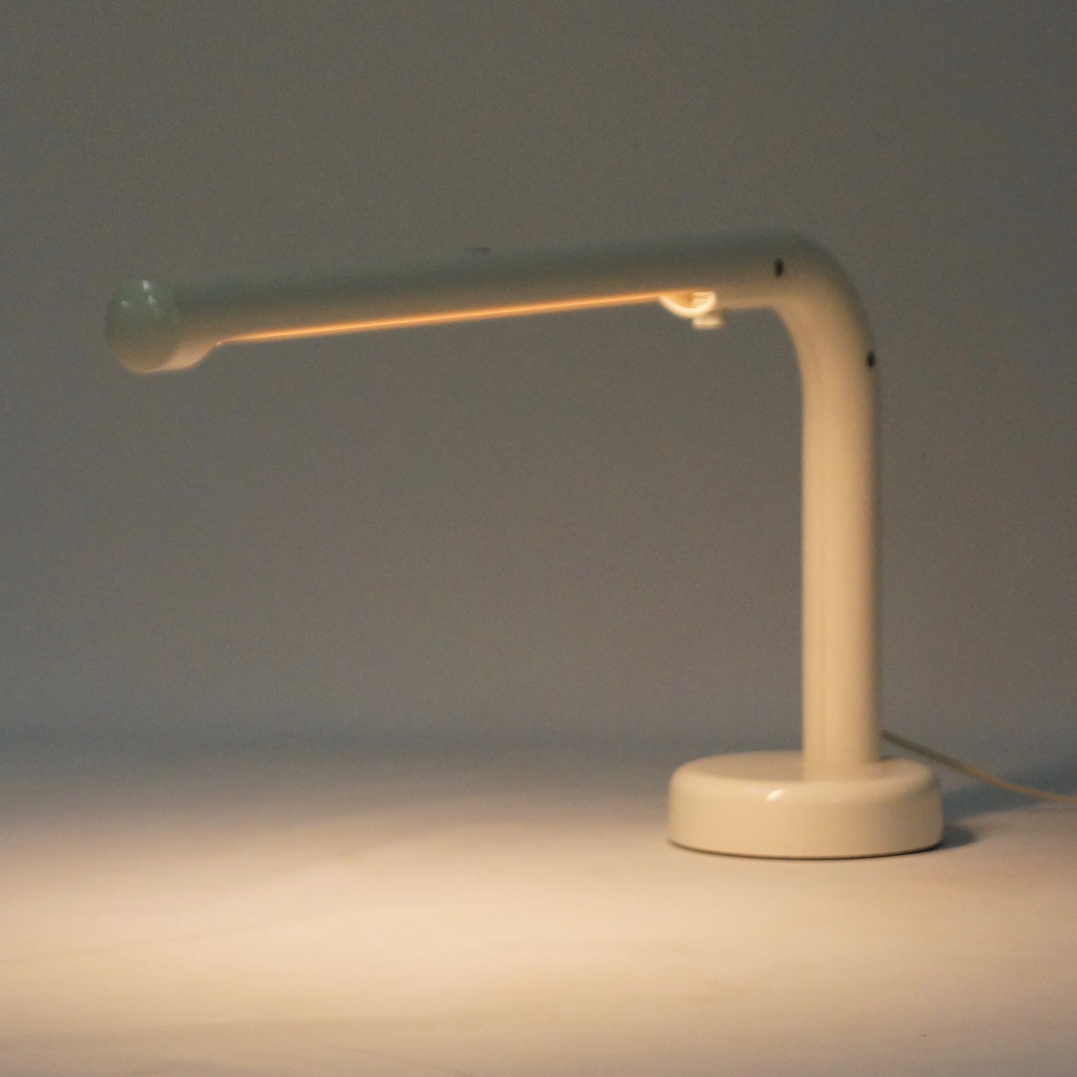 tube desk lamp