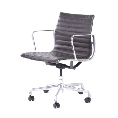 EA335 Office Chair by Charles & Ray Eames for Herman Miller, 2000s - Special Edition - Brown Leather