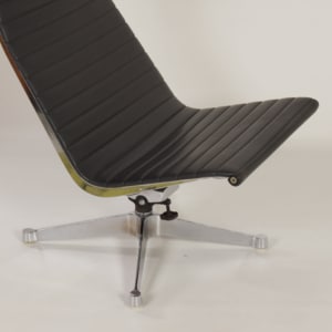Eames Easy Chair EA121 by Charles &#038; Ray Eames for Herman Miller, 1960s &#8211; 1st Edition