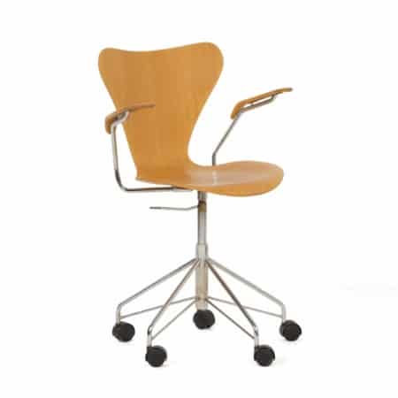 Butterfly Desk Chair 3217 by Arne Jacobsen for Fritz Hansen, 1980s