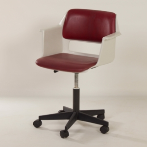 Office chair 2712 by A. Cordemeyer for Gispen, 1970s | Red Upholstery