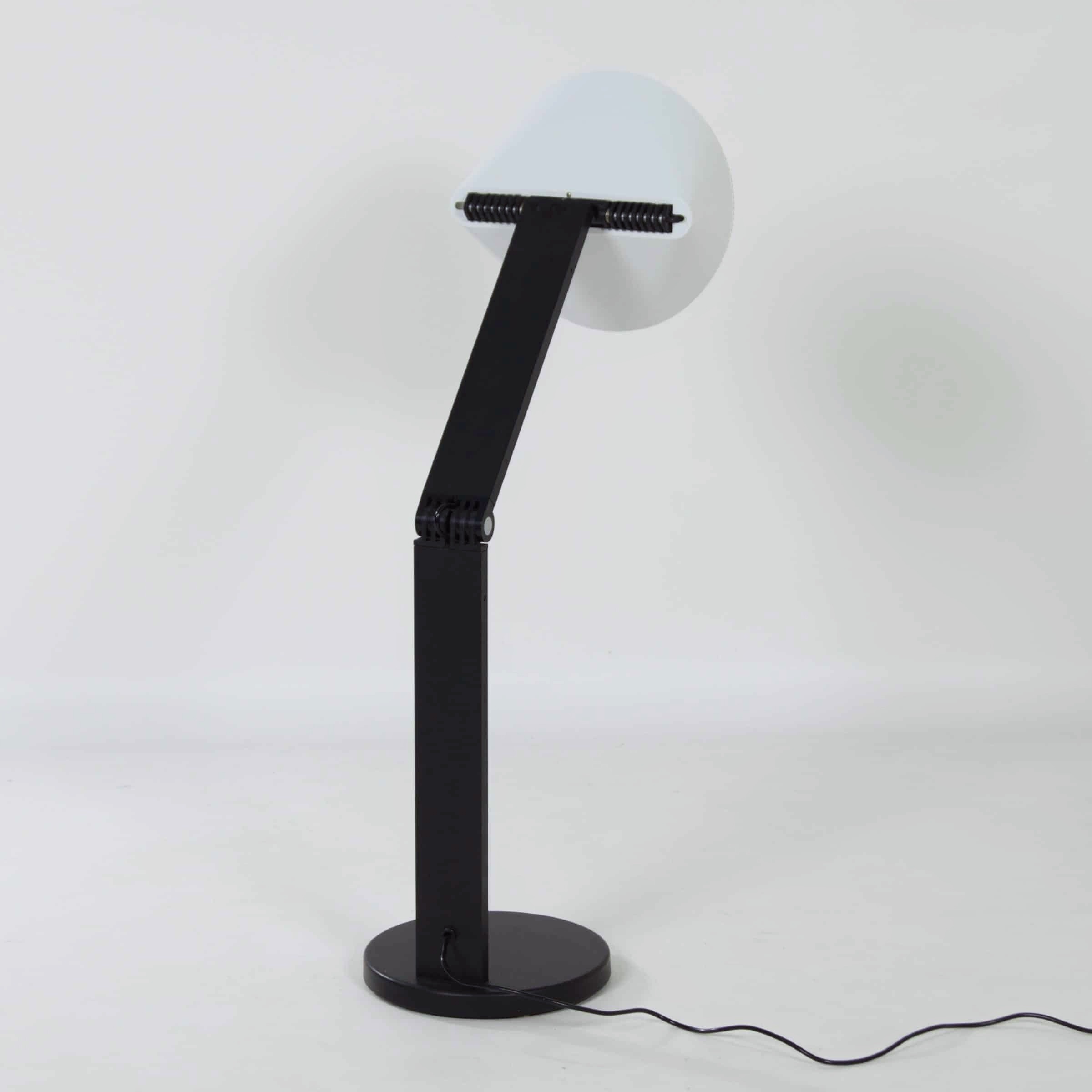Zeta table lamp by Mirenzi and Parigi for Valenti Luce from the 1980s