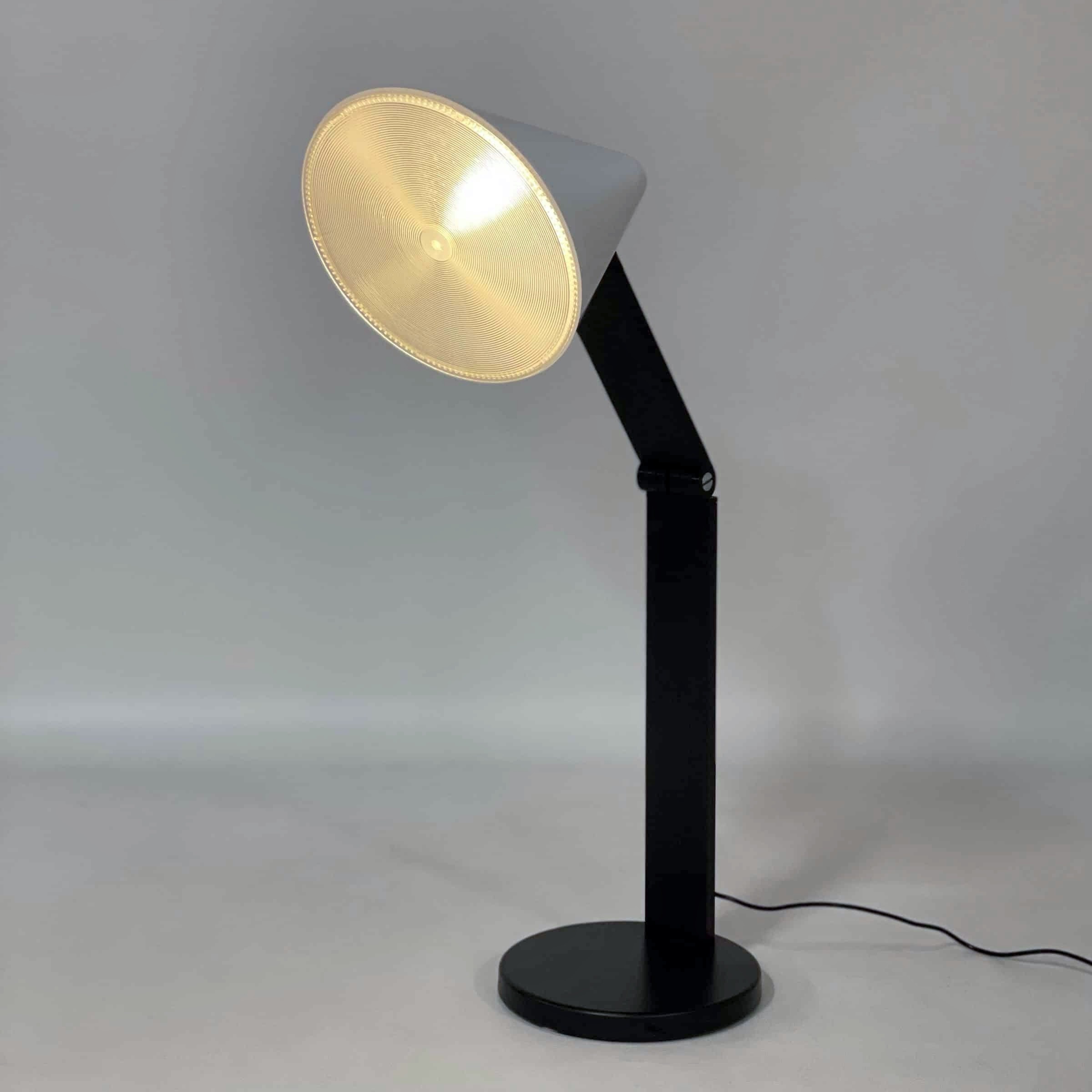 Zeta table lamp by Mirenzi and Parigi for Valenti Luce from the 1980s