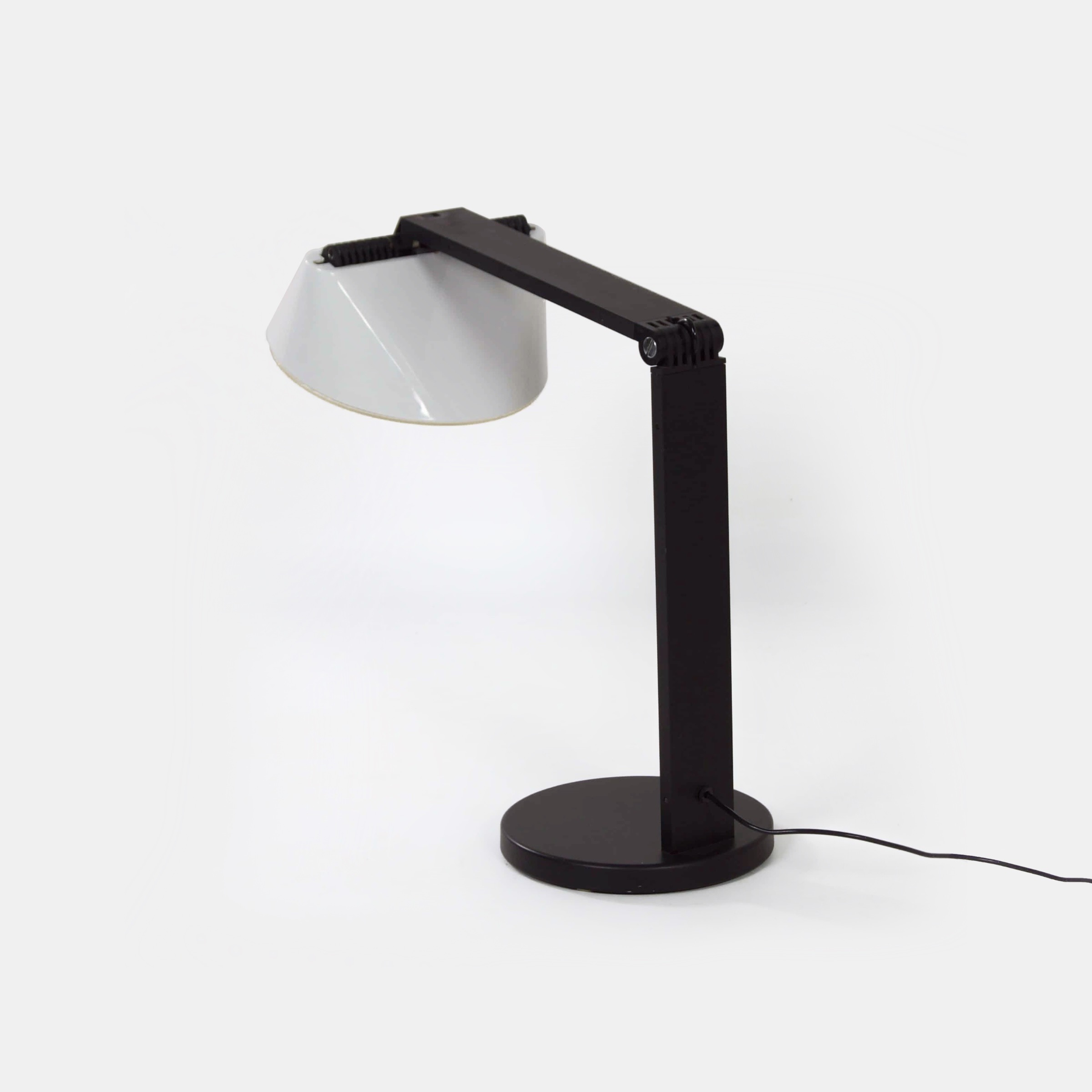 Zeta table lamp by Mirenzi and Parigi for Valenti Luce from the 1980s