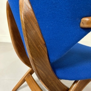 Pelican Armchairs by Louis van Teeffelen for Webe, 1960s | Set of Two Blue Armchairs