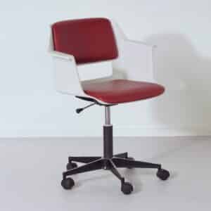 Office chair Gispen 2712 by André Cordemeyer for Gispen, 1970s &#8211; With Armrests, Dark Red