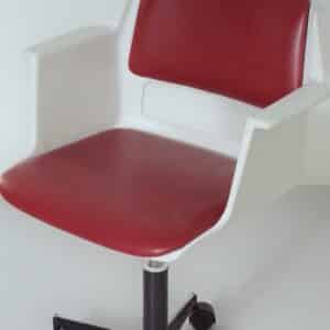 Office chair Gispen 2712 by André Cordemeyer for Gispen, 1970s &#8211; With Armrests, Dark Red