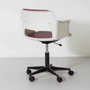 Office chair Gispen 2712 by André Cordemeyer for Gispen, 1970s &#8211; With Armrests, Dark Red