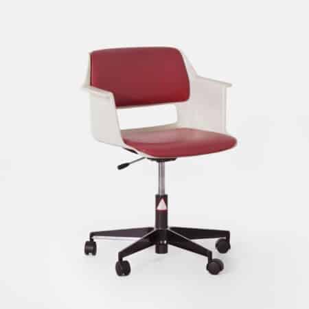 Office chair Gispen 2712 by André Cordemeyer for Gispen, 1970s - With Armrests, Red