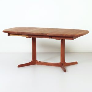 Vintage Dyrlund Extendable Teak Dining Table, 1960s – Danish Craftsmanship