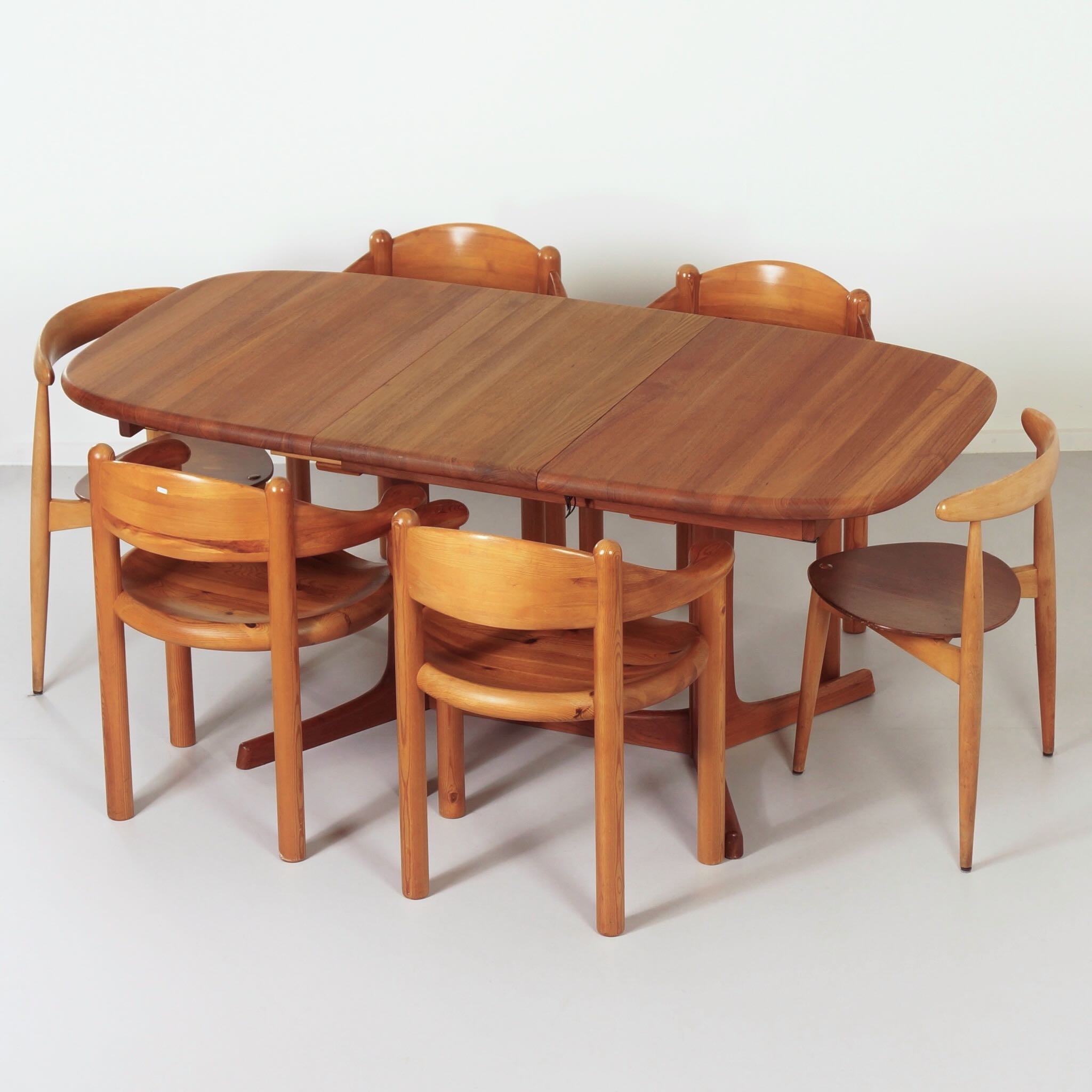 Vintage Dyrlund Extendable Teak Dining Table, 1960s – Danish Craftsmanship