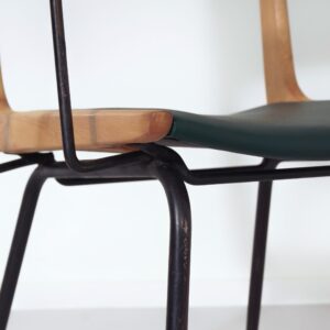 Boomerang Chair, Attributed to Carlo De Carli, 1950s &#8211; Italian Design, Wooden Armrests, New Upholstery