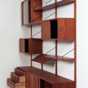 Royal Wall System in Teak by Poul Cadovius for Cado, 1960s – Display Cabinets, Bookshelves, and Storage