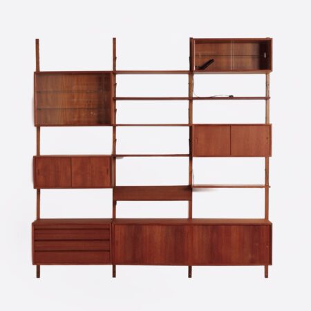 Royal Wall System in Teak by Poul Cadovius for Cado, 1960s – Display Cabinets, Bookshelves, and Storage