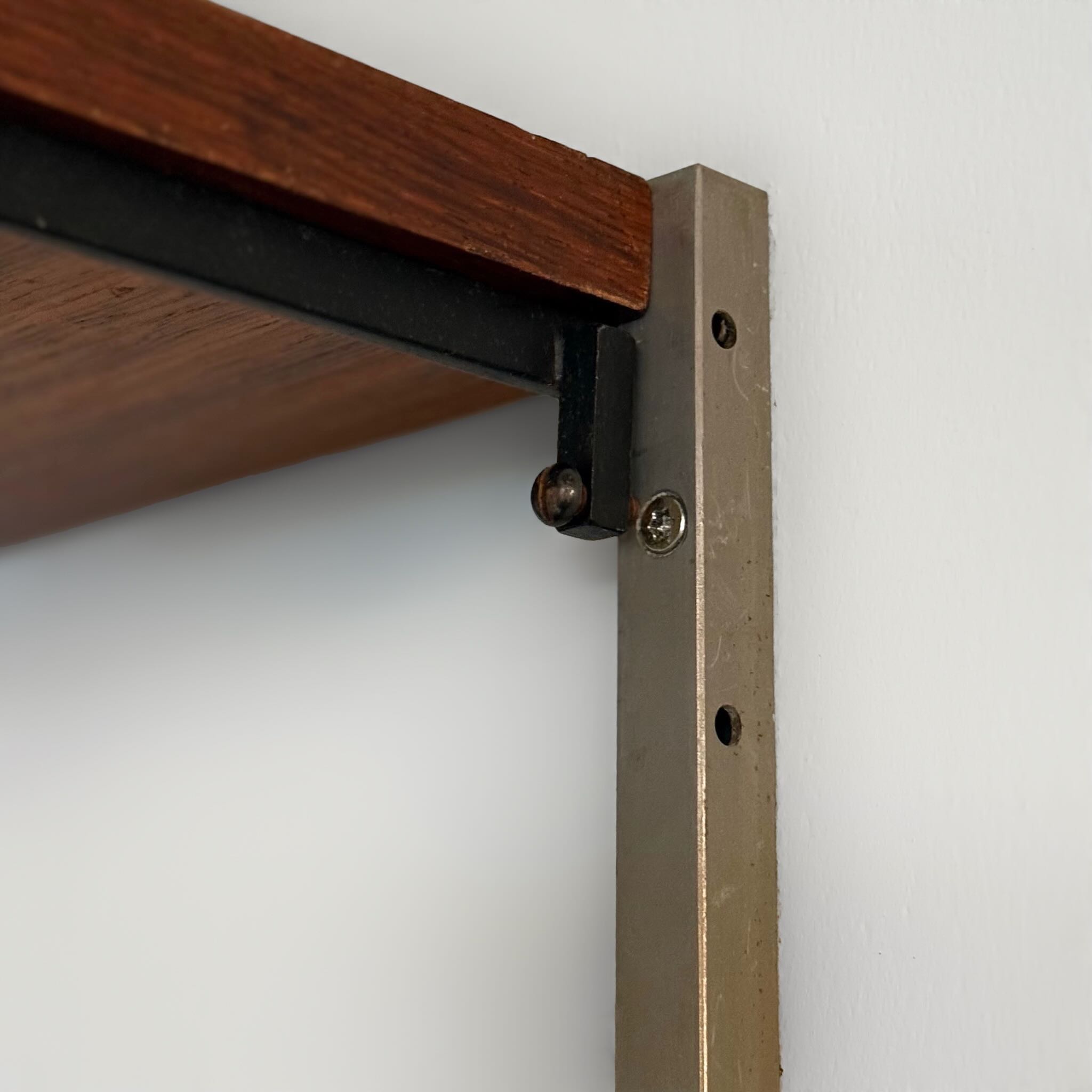 Vintage Design Wall System by Tetex, 1960s &#8211; Rosewood, Modular with Display Case and Drawer