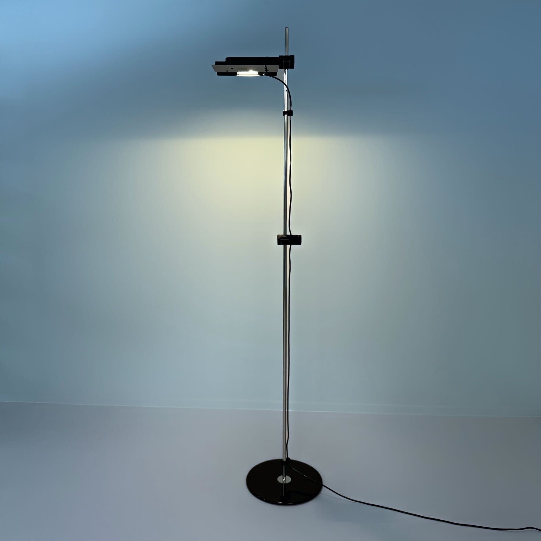Italian floor lamp by Montecroci and De Carli for Arrelam, 1970s &#8211; rotatable and dimmable