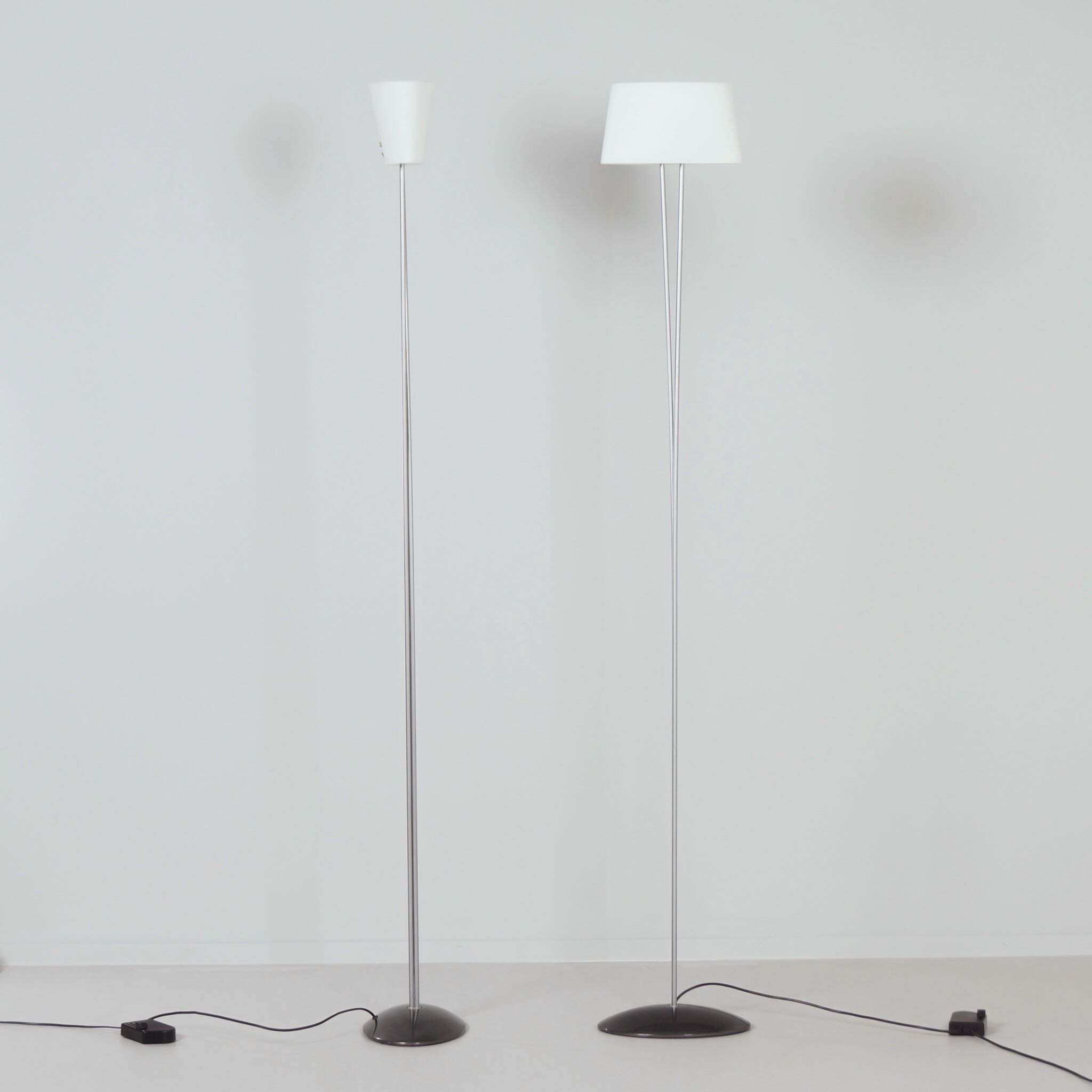 Pair of Vitt Terra floor lamps by Valerio Bottin for Foscarini from the 1990s in Murano glass
