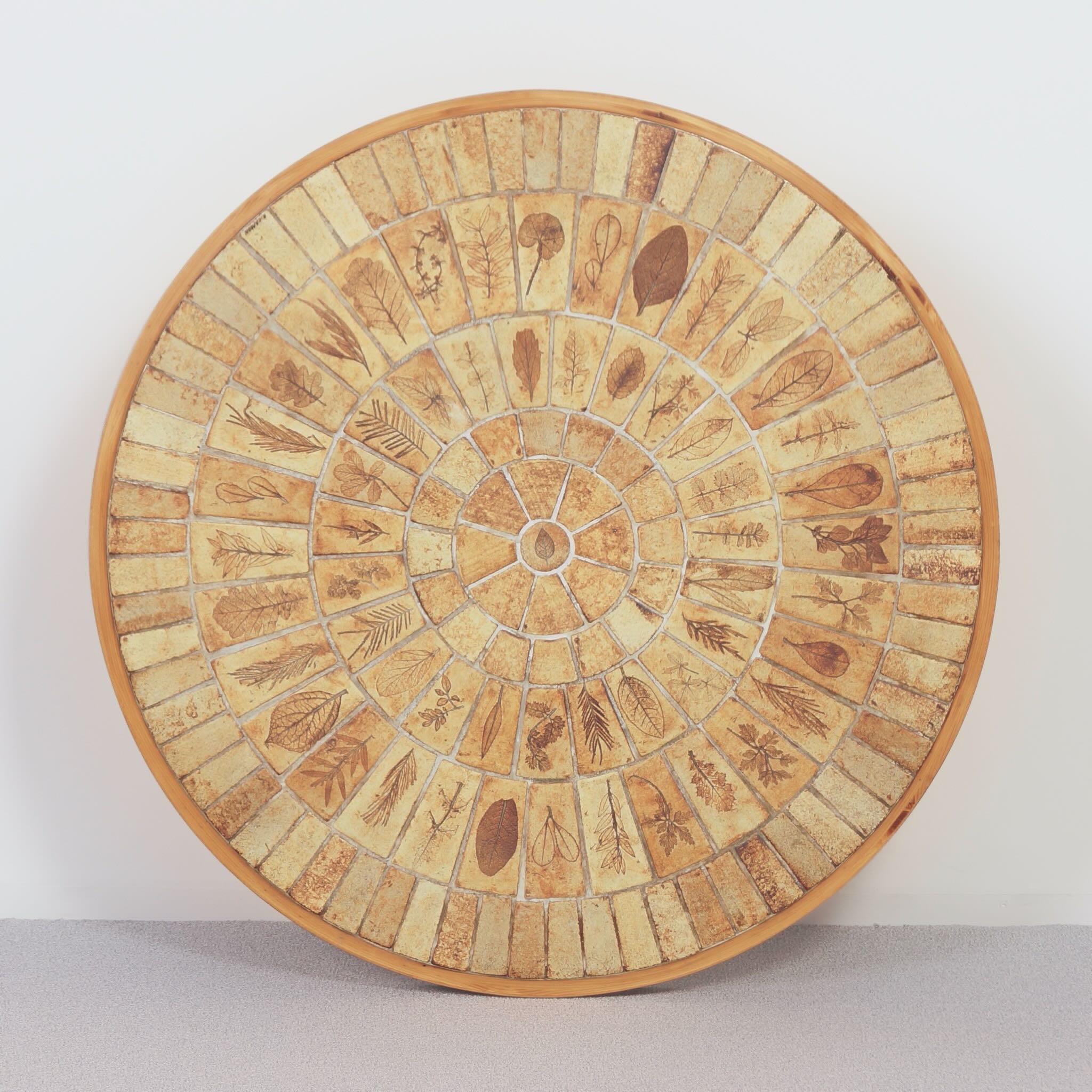 Round Coffee Table by Roger Capron for Atelier Capron from the 1960s in Ceramic and Beechwood