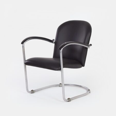 414 ladies' armchair by W.H. Gispen for Gispen from the 1930s in reupholstered black leather
