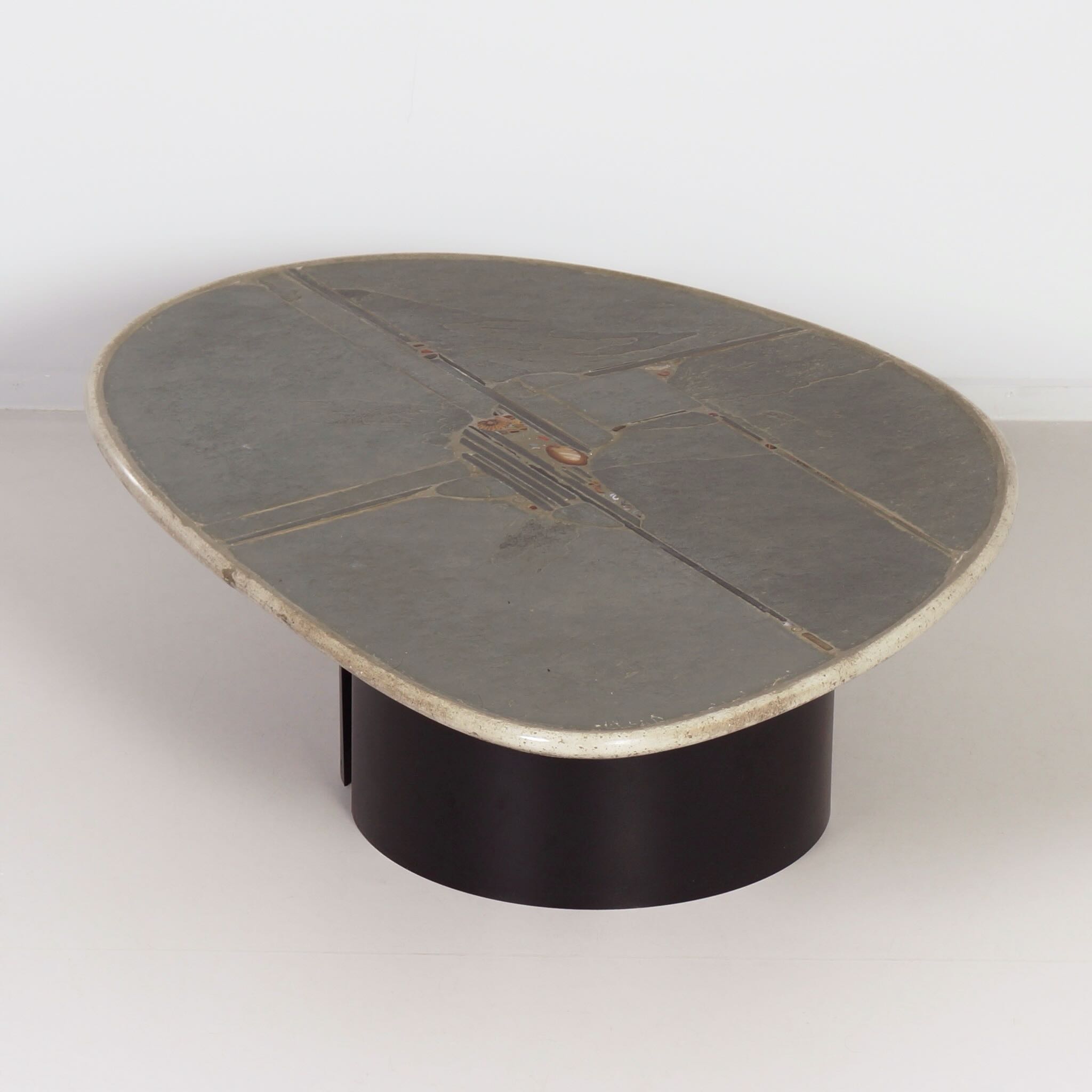 Kidney-shaped coffee table by Paul Kingma from the 1990s, in natural stone and gemstones