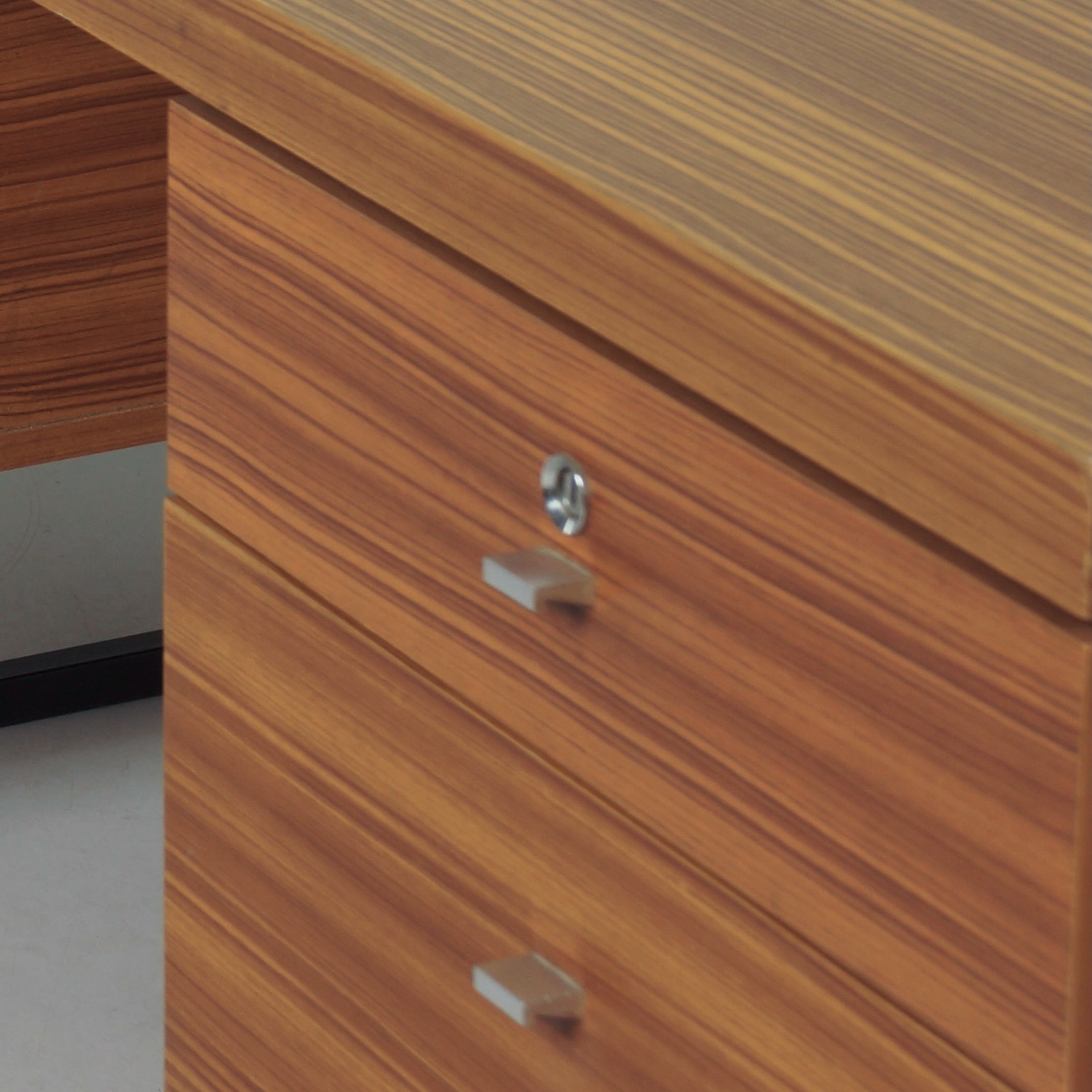 Bureau Ministre by Pierre Guariche for Meurop from the Bridge-Conseil Collection, 1960