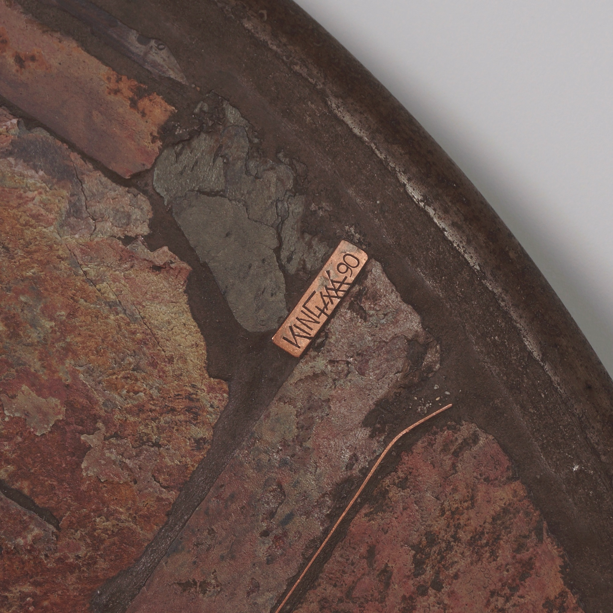 Round coffee table by Paul Kingma from 1990 in earthy tones with inlay of semi-precious stones