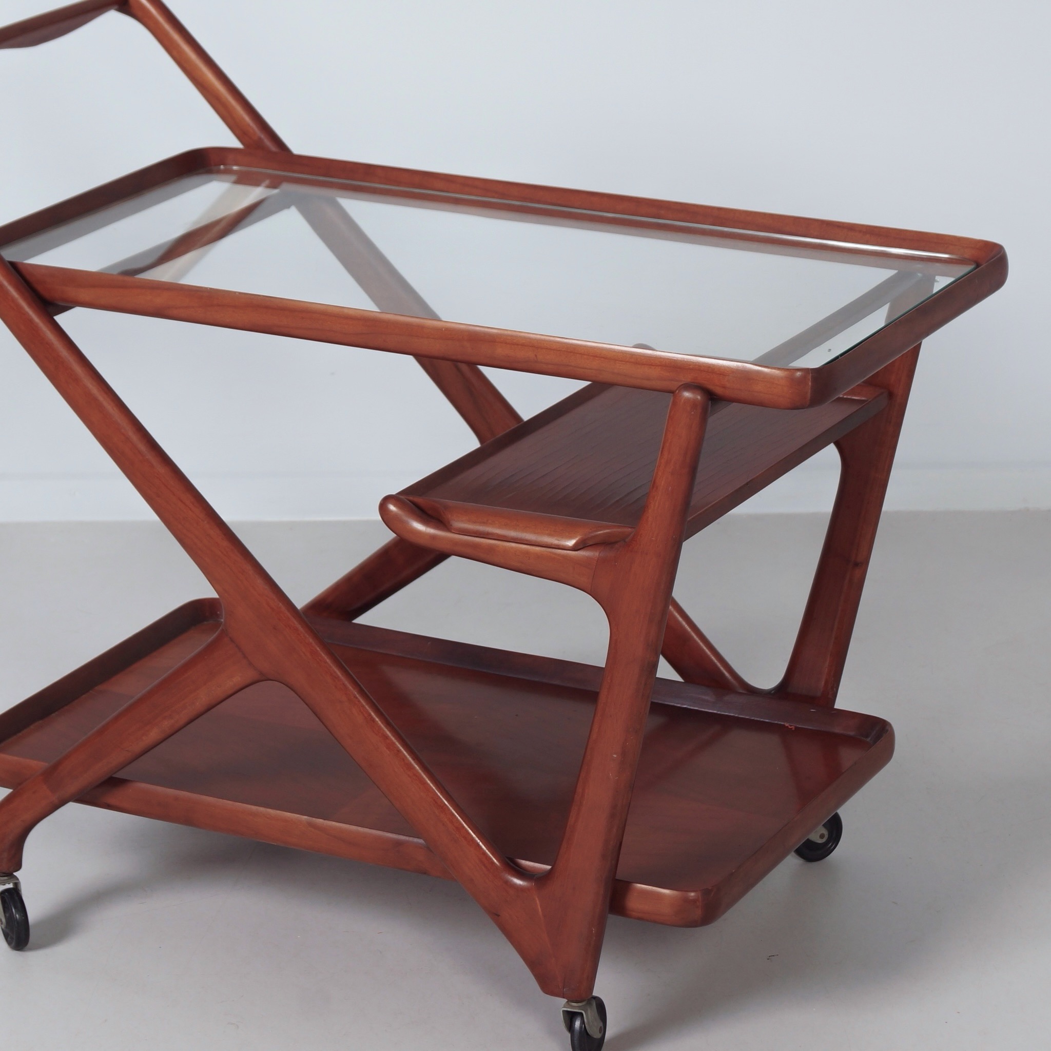 Serving trolley by Cesare Lacca for Cassina from the 60s in Beech Wood with Glass Top