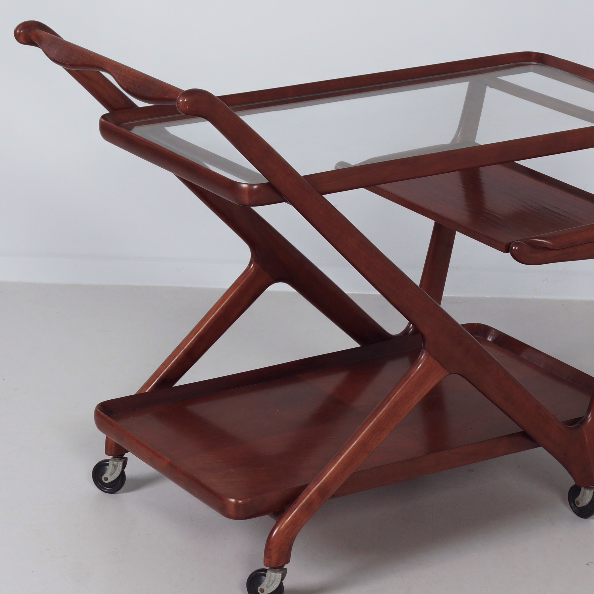 Serving trolley by Cesare Lacca for Cassina from the 60s in Beech Wood with Glass Top