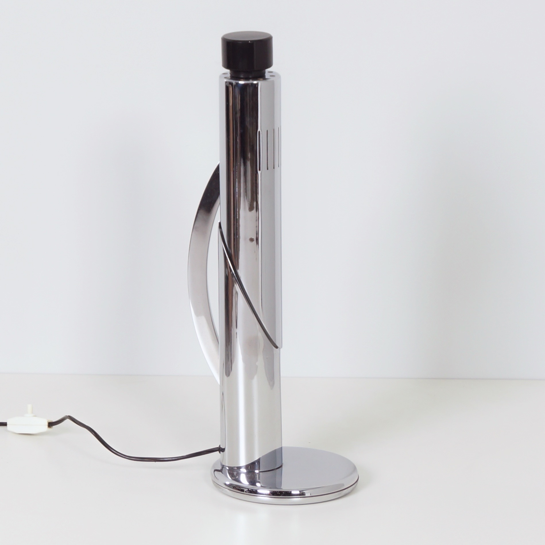 Tharsis table lamp by Luis Pérez de la Oliva for Fase, 1973 in chrome, adjustable