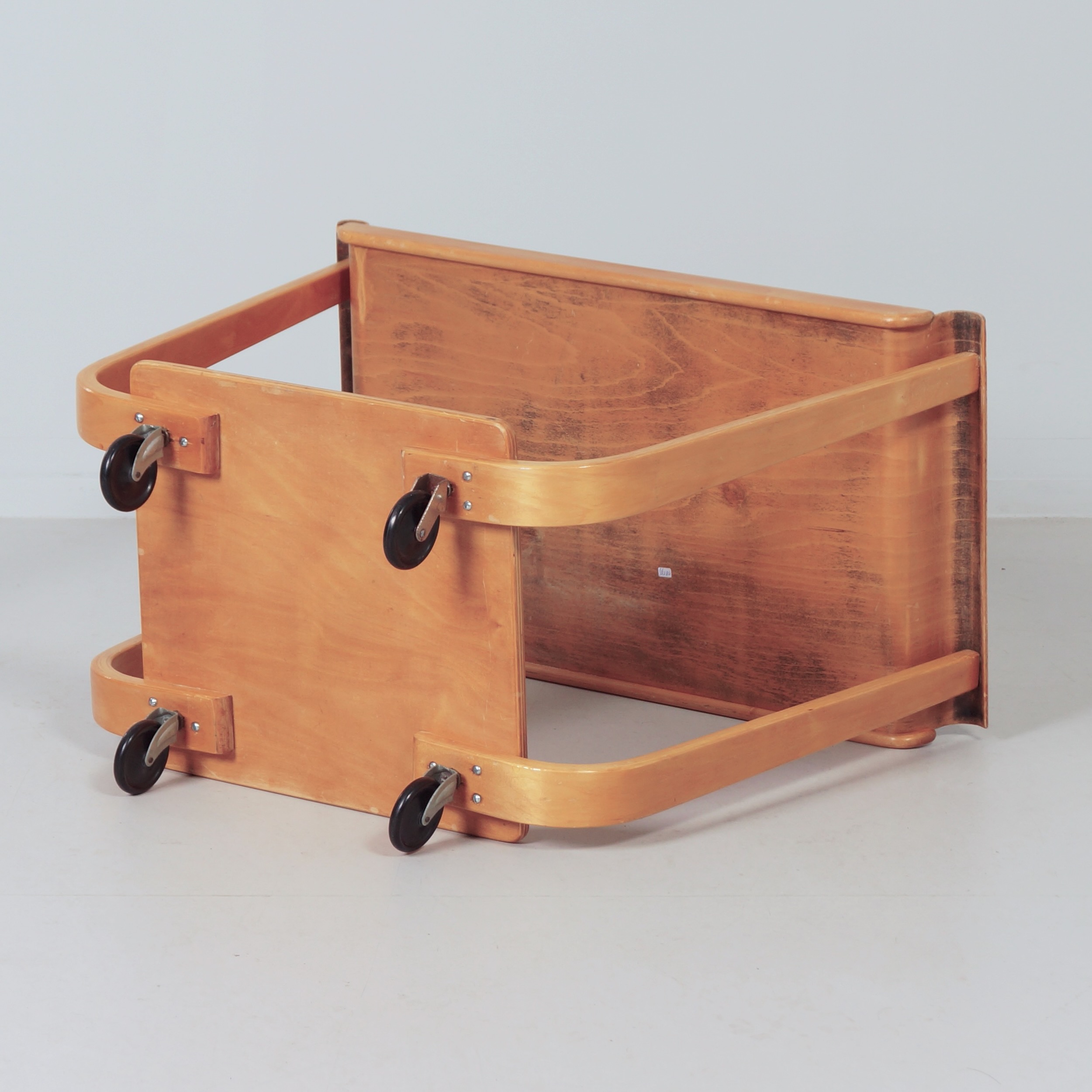 Serving trolley Rolo model PB01 by Cees Braakman for UMS Pastoe, 1950s, in birch wood