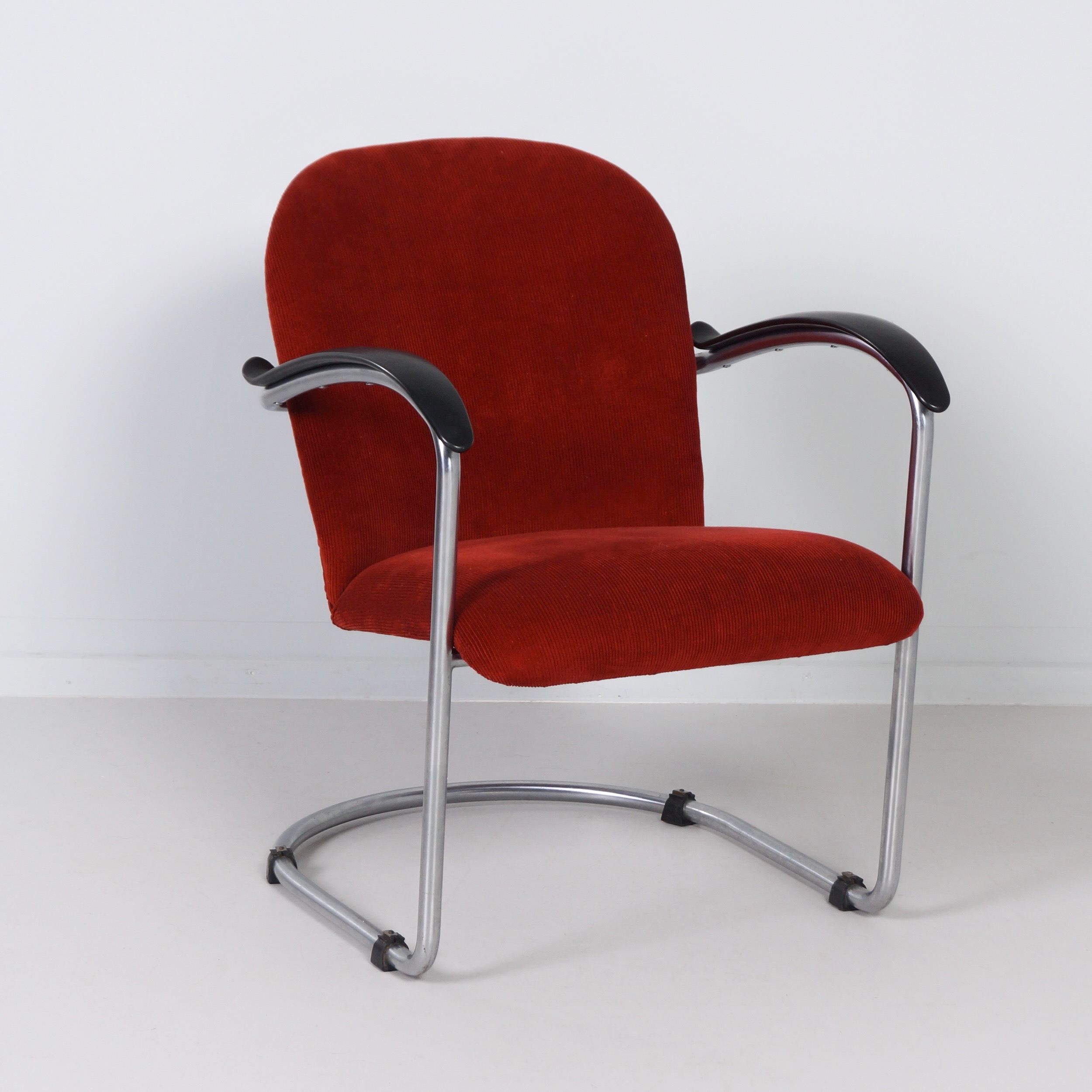 414 Armchair by W.H. Gispen for Gispen, 1950s – Red, Cantilever Tube Frame