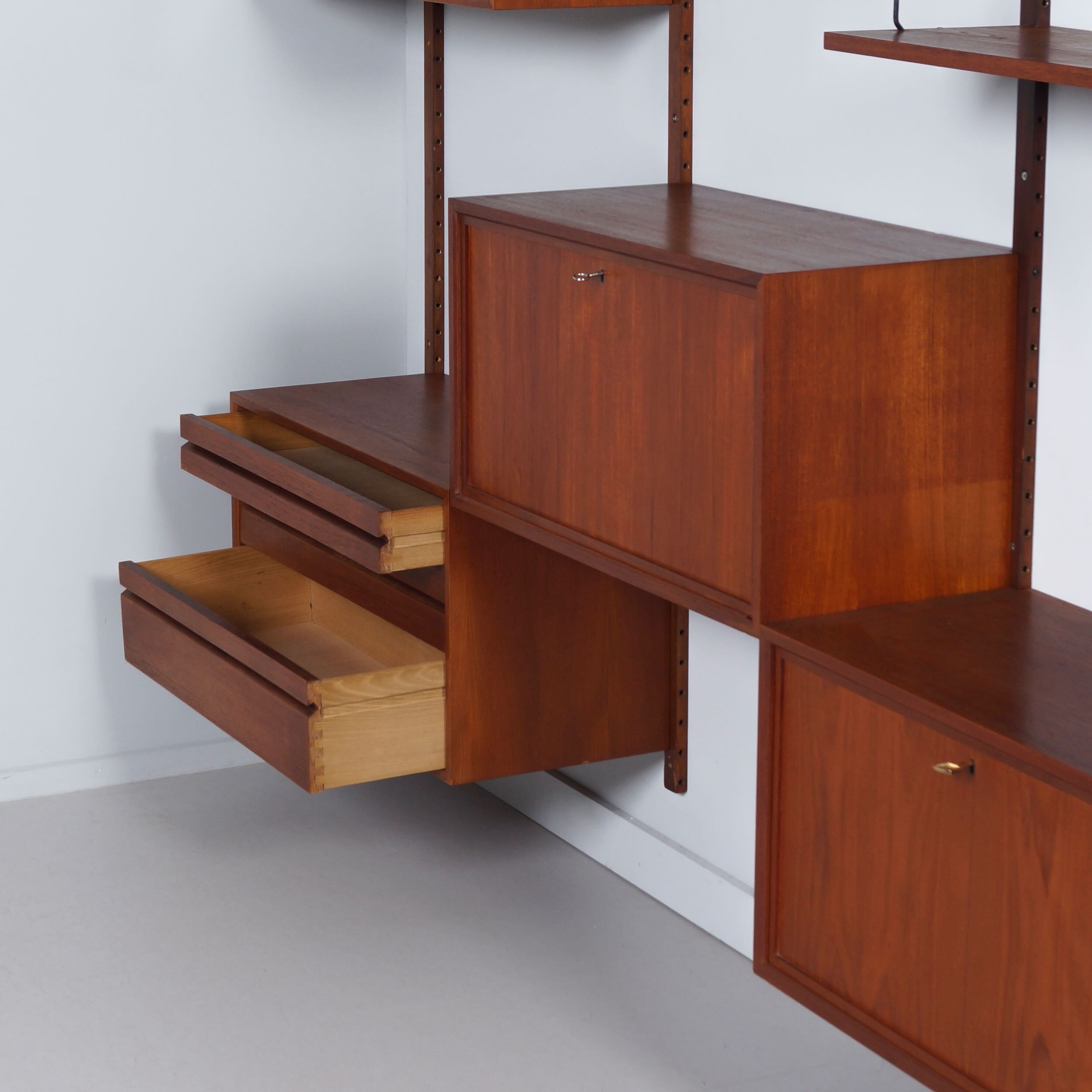 Royal System by Poul Cadovius for Cado, 1960s – Teak Wall System, 14-Piece
