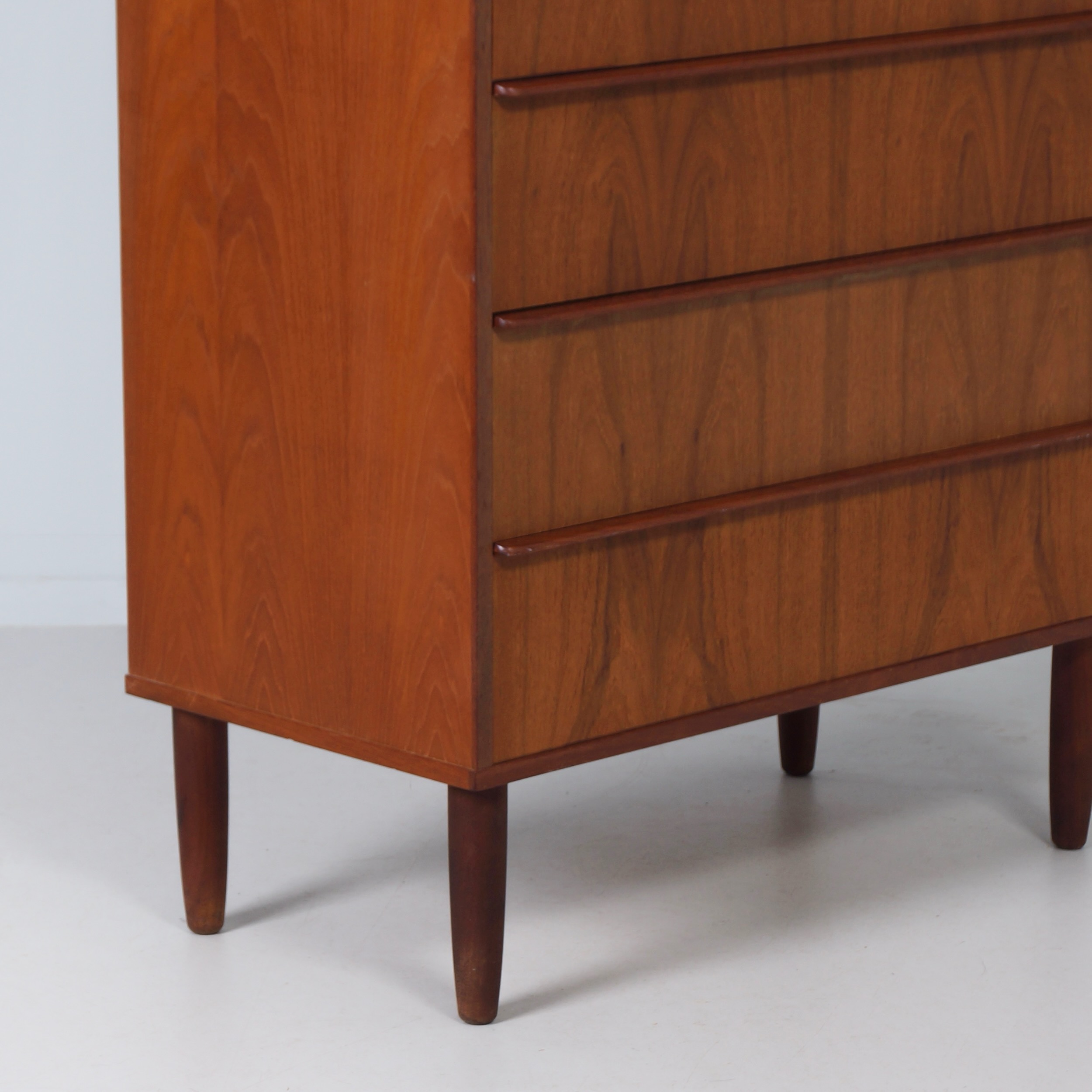 Danish Teak Chest of Drawers, 1960s – 6 Drawers