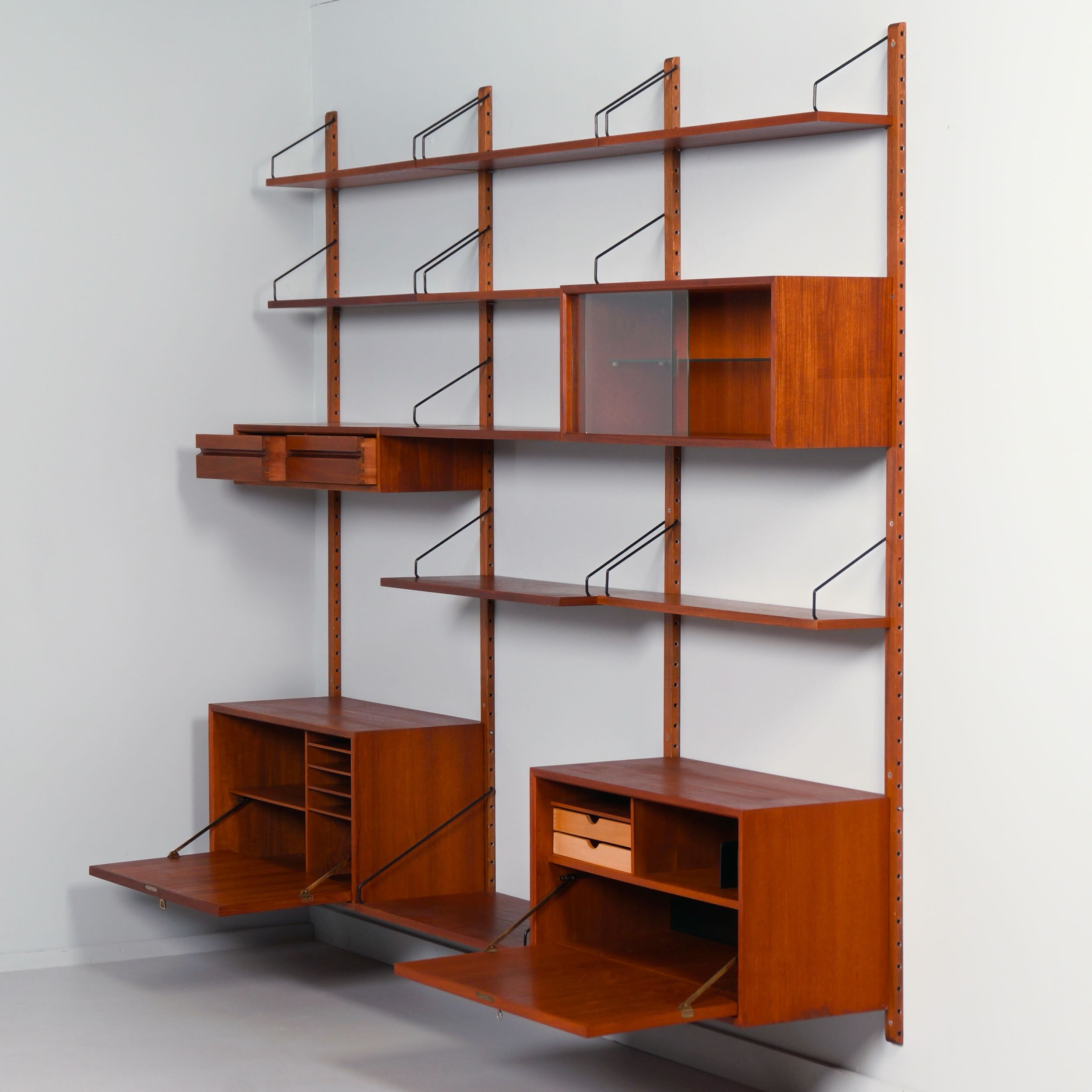 Royal System Wall Unit by Poul Cadovius for Cado, Denmark, 1960s – 17 Pieces